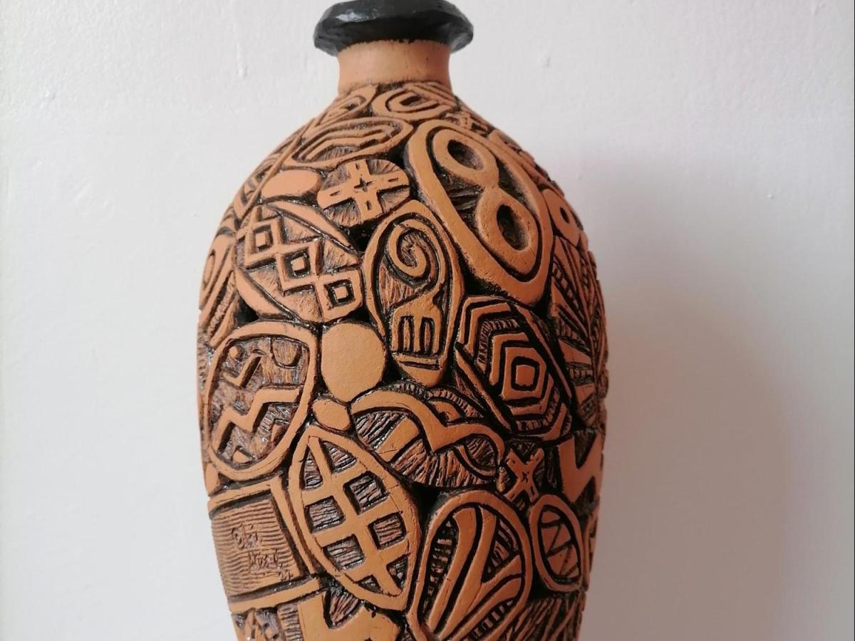 Olubunmi Atere: Ceramic Artist Crafting Narratives with Clay and&nbsp;Culture